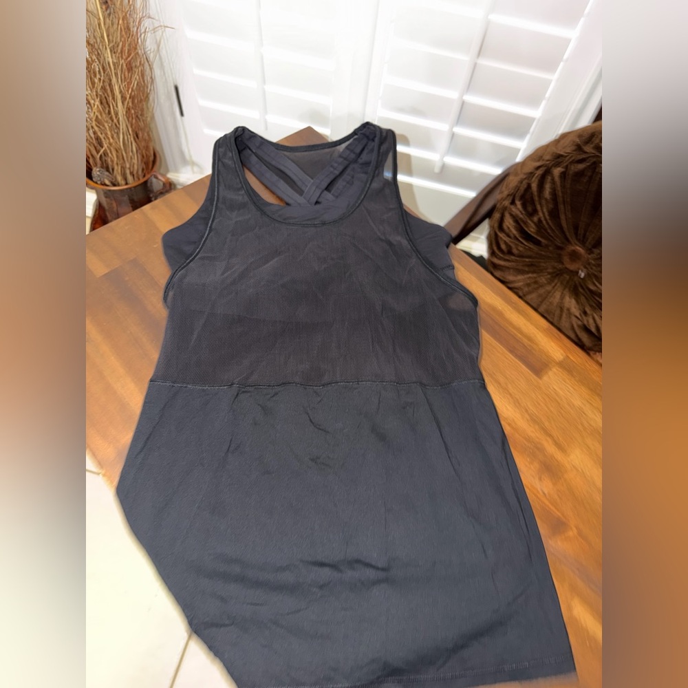 Lululemon Tank With Mesh Overlay integrated Strappy Sports‎ Bra Color Black